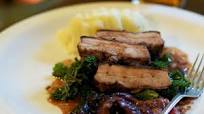 Pork belly with plums and cinnamon Pork belly with plums and cinnamon