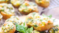 Vietnamese Shrimp Toast (Bánh Mì Nướng Tôm) Vietnamese Shrimp Toast (Bánh Mì Nướng Tôm)