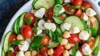 Tomato Mozzarella Chickpea Salad Tomato Mozzarella Chickpea Salad