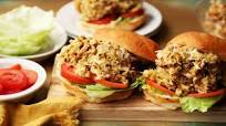 Shredded Chicken Sandwiches Shredded Chicken Sandwiches