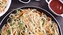 VEG NOODLES | HOW TO MAKE RESTAURANT STYLE VEGETABLE HAKKA NOODLES | VEGETARIAN CHOW MEIN VEG NOODLES | HOW TO MAKE RESTAURANT STYLE VEGETABLE HAKKA NOODLES | VEGETARIAN CHOW MEIN