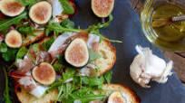 Bruschetta with Figs, Prosciutto & Arugula Bruschetta with Figs, Prosciutto & Arugula