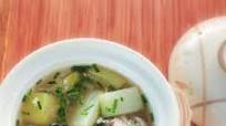 Vietnamese Pork Bone and Green Papaya Soup (Canh Du Du) Vietnamese Pork Bone and Green Papaya Soup (Canh Du Du)