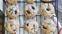 Chocolate Chunk Oat Cookies Chocolate Chunk Oat Cookies