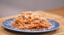 Penne Pasta With Tomato Sauce & Bacon Penne Pasta With Tomato Sauce & Bacon
