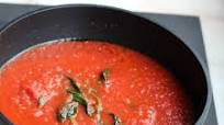 Sugo di Pomodoro (Authentic Italian Tomato Sauce) Sugo di Pomodoro (Authentic Italian Tomato Sauce)
