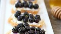 Roasted Blueberry Ricotta Crostini Roasted Blueberry Ricotta Crostini