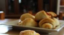Cheesy crescent pizza bites Cheesy crescent pizza bites