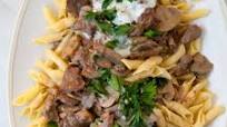 Slow Cooker Beef Stroganoff with Garganelli Pasta Slow Cooker Beef Stroganoff with Garganelli Pasta