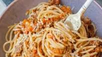 Quick spaghetti with fresh tomato meat sauce Quick spaghetti with fresh tomato meat sauce