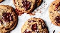 Soft & Chewy Gluten-Free Chocolate Chip Cookies Soft & Chewy Gluten-Free Chocolate Chip Cookies