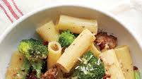 Emeril's Rigatoni with Broccoli and Sausage Emeril's Rigatoni with Broccoli and Sausage