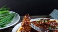 Tuscan Slow Cooked Braised Beef in Wine Sauce Tuscan Slow Cooked Braised Beef in Wine Sauce