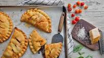 Fresh Mozzarella, Tomato and Olive Pizza Pockets Fresh Mozzarella, Tomato and Olive Pizza Pockets