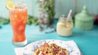 TOSTADAS DE ATÚN, AGUACATE Y CHIPOTLE TOSTADAS DE ATÚN, AGUACATE Y CHIPOTLE