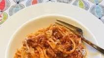 Tomato Sauce with Beef, Onion & Butter Tomato Sauce with Beef, Onion & Butter