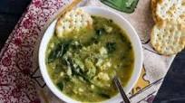 Roasted Cauliflower Soup with Garlic and Spinach Roasted Cauliflower Soup with Garlic and Spinach