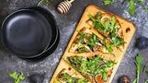 22 Naan Pizza Recipes That Make Speedy Weeknight Meals 22 Naan Pizza Recipes That Make Speedy Weeknight Meals