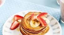 Three-minute blender banana pancakes Three-minute blender banana pancakes