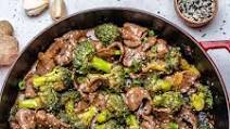 Beef and Broccoli Stir Fry (Gluten Free / Whole30 / Paleo) Beef and Broccoli Stir Fry (Gluten Free / Whole30 / Paleo)