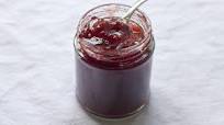 Whole strawberry and vanilla preserve Whole strawberry and vanilla preserve