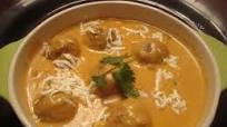 Jain cuisine - kadu palak roti and doodhi paneer kofta curry Jain cuisine - kadu palak roti and doodhi paneer kofta curry