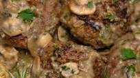 Hamburger Steak with Mushroom Gravy Hamburger Steak with Mushroom Gravy