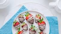Easy Chocolate Covered Strawberries Easy Chocolate Covered Strawberries