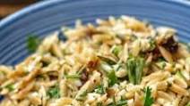 Mediterranean-Style Toasted Orzo with Parmesan and Sundried Tomatoes Mediterranean-Style Toasted Orzo with Parmesan and Sundried Tomatoes
