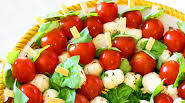 Mini Caprese Salad Bites Mini Caprese Salad Bites