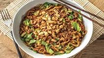 Speedy Japanese-Style Pork and Ramen Noodle Stir-Fry with Roasted Peanuts Speedy Japanese-Style Pork and Ramen Noodle Stir-Fry with Roasted Peanuts
