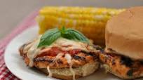 Parm-Style Chicken Sliders Parm-Style Chicken Sliders