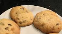 Giant Chocolate Chip Cookies Giant Chocolate Chip Cookies