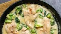 Skillet Creamy Garlic Chicken with Broccoli Skillet Creamy Garlic Chicken with Broccoli