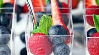 Mini Fruit and Yogurt Parfaits Mini Fruit and Yogurt Parfaits