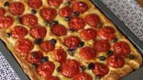 Ricetta Focaccia Barese (pugliese) Ricetta Focaccia Barese (pugliese)