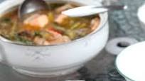 Sinigang na Tiyan ng Salmon (Salmon Belly Sour Soup) Sinigang na Tiyan ng Salmon (Salmon Belly Sour Soup)