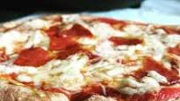 2 Ingredient Air Fryer Pizza 2 Ingredient Air Fryer Pizza