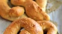 Gluten Free Mall Style Pretzels Gluten Free Mall Style Pretzels