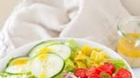 Quick & Healthy Greek Salad Wrap Quick & Healthy Greek Salad Wrap