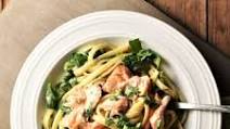 Healthy Salmon Spinach Pasta Healthy Salmon Spinach Pasta