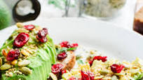 Tostado con aguacate y semillas Tostado con aguacate y semillas