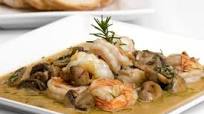 Shrimp with garlic and mushrooms Shrimp with garlic and mushrooms