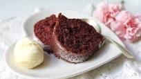 Red Velvet Pecan Praline Pound Cake Red Velvet Pecan Praline Pound Cake