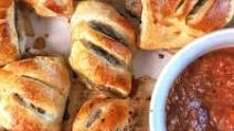 Classic British (Lincolnshire) Sausage Rolls Classic British (Lincolnshire) Sausage Rolls