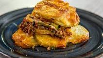 Potato, Meat and Mozzarella Pie Potato, Meat and Mozzarella Pie