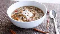 Spicy Slow-Cooker Black-Eyed Peas Spicy Slow-Cooker Black-Eyed Peas
