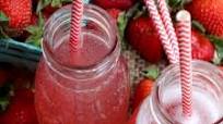 Homemade Strawberry Soda (No machine needed) Homemade Strawberry Soda (No machine needed)