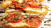 Caprese Garlic Bread Caprese Garlic Bread
