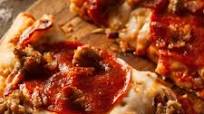 What to Serve with Pizza (20 Best Sides) What to Serve with Pizza (20 Best Sides)
